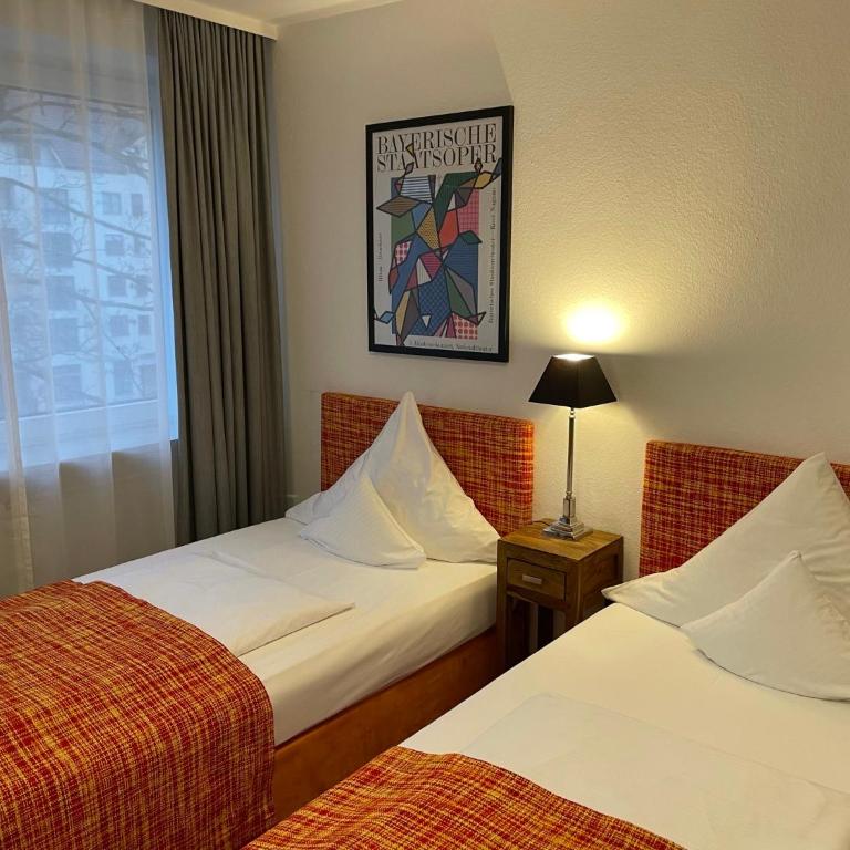 Hotel Nymphenburg City - München - Doppelzimmer - 19