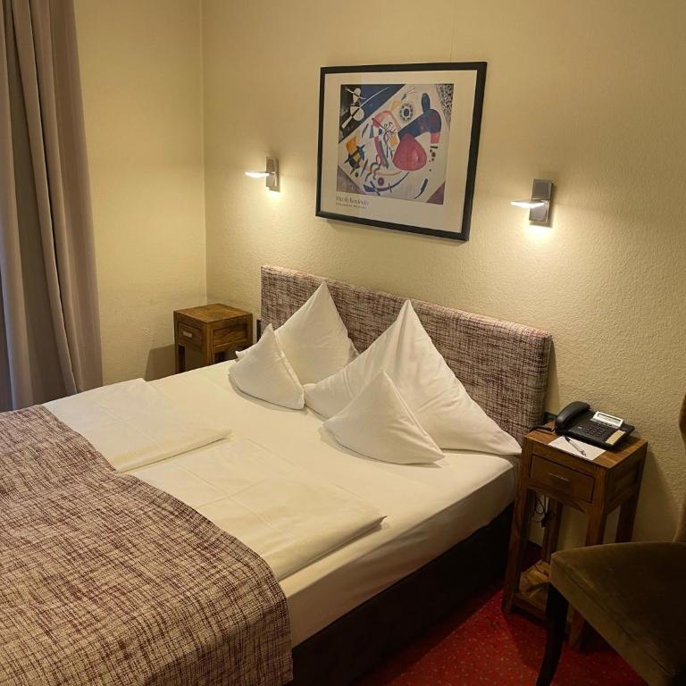 Hotel Nymphenburg City - München - Doppelzimmer - 20