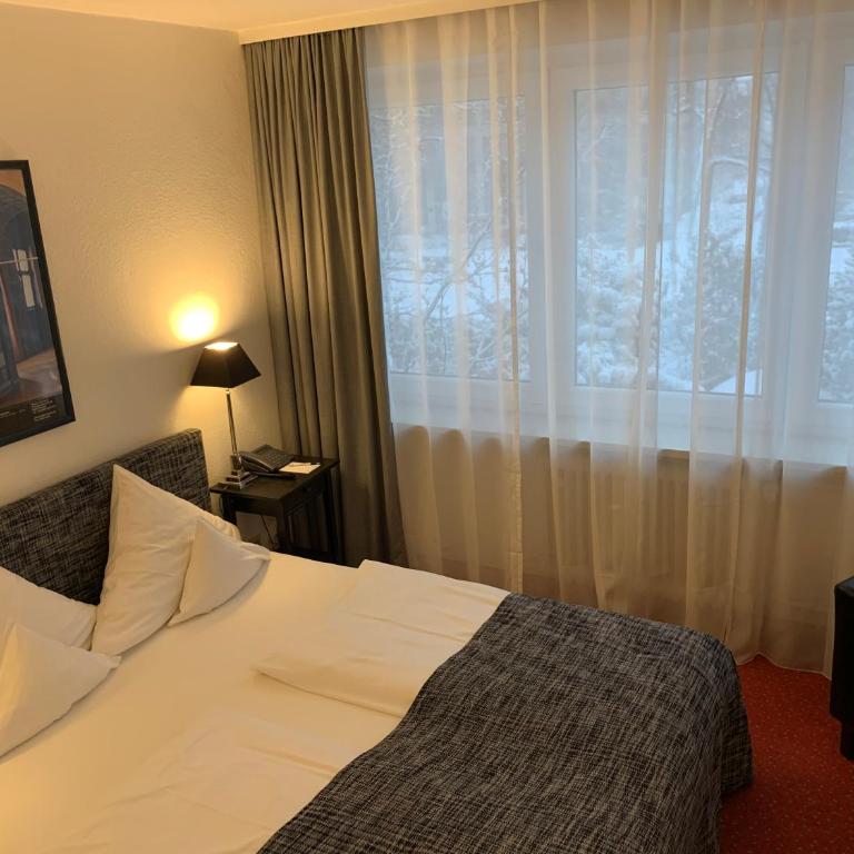 Hotel Nymphenburg City - München - Doppelzimmer - 23