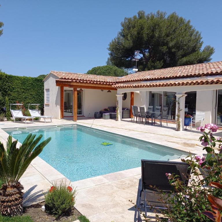 Villa au calme le brusc - Villa de 2 dormitorios - 1
