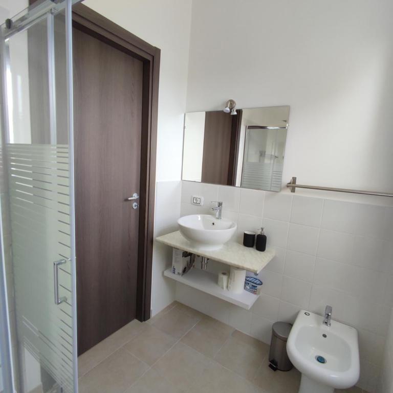 Cristian Rooms - Camera Tripla con Bagno Privato - 7