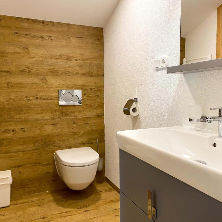 Haus Filzmoos - Standard Double Bedroom without cooking facilities - 8