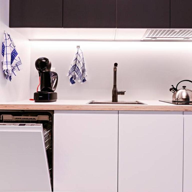 Modern & Comfortable Apartment in the City Center - One-Bedroom Apartment - 7
