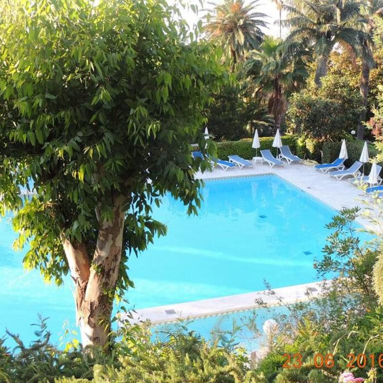STUDIO STANDING VUE MER 2 PERS. 5 min.CANNES - Appartement 1 Chambre - 27