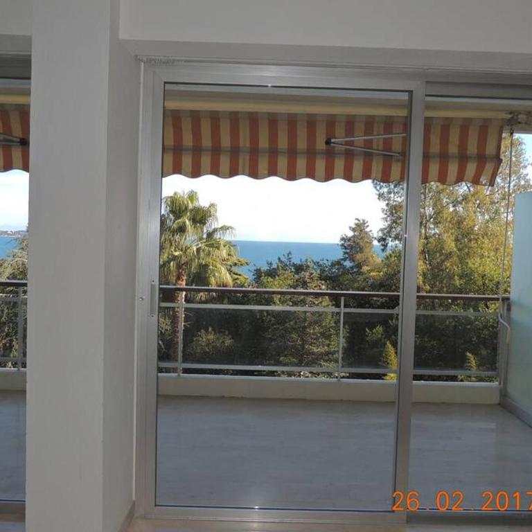 STUDIO STANDING VUE MER 2 PERS. 5 min.CANNES - Appartement 1 Chambre - 40