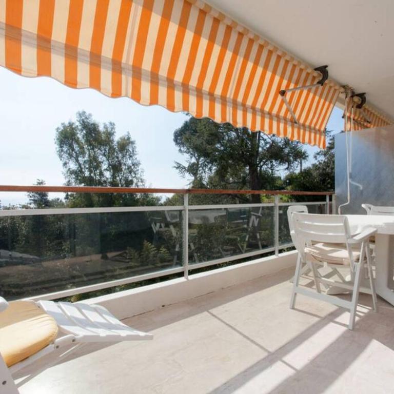STUDIO STANDING VUE MER 2 PERS. 5 min.CANNES - Appartement 1 Chambre - 50