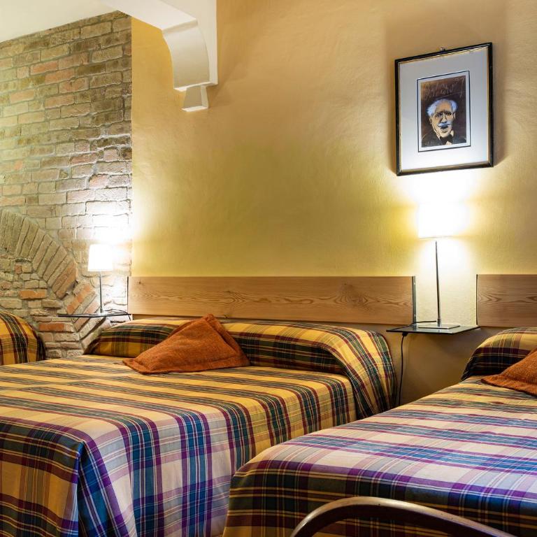 B&B AL DUCALE and APARTMENTS - Camera Familiare con Bagno Privato - 5