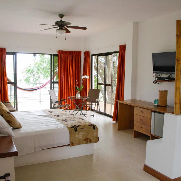 Hotel Toscana - Habitación Doble Deluxe con balcón - 1 o 2 camas - 1
