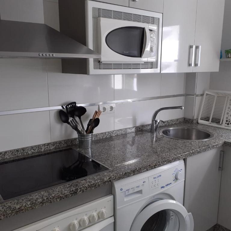 Benalmadena playa, 3 Dormitorios - Three-Bedroom Apartment - 17