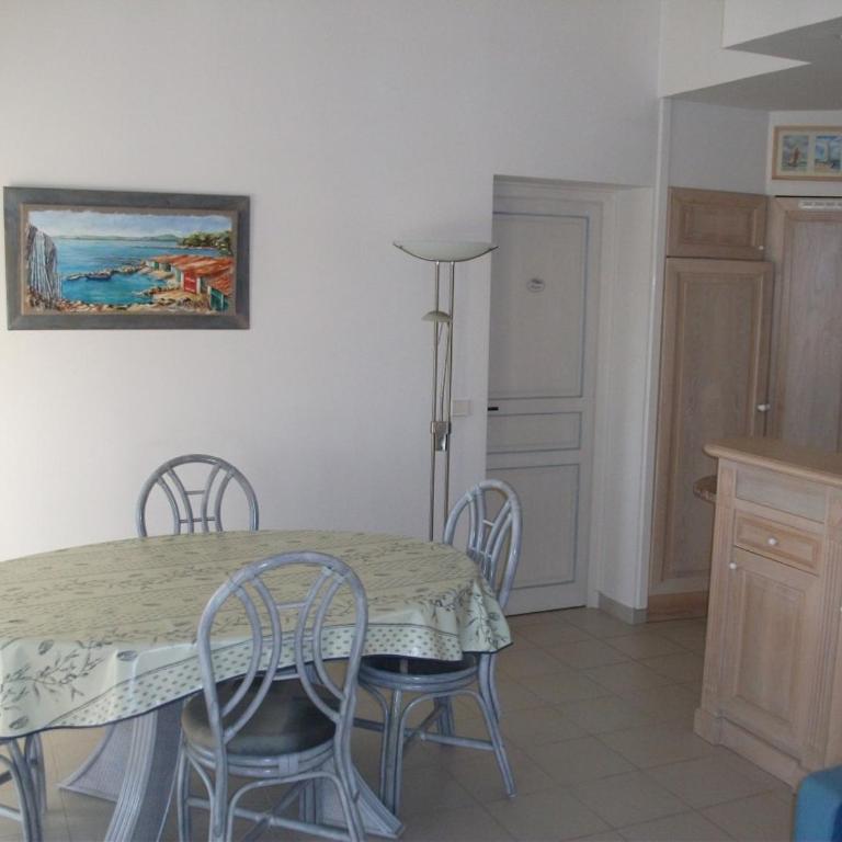 Bel appartement climatisé - Résidence avec piscine - Apartamento con vistas al jardín - 4