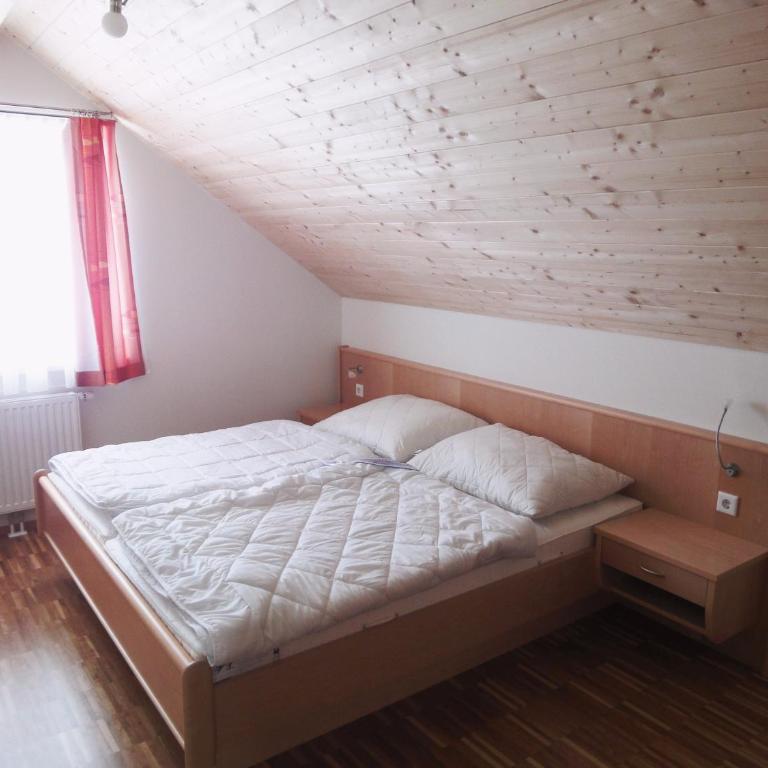 Ferienhof Gindl, Gästehaus Gindl und Pferdehof - Apartment mit Balkon - 6