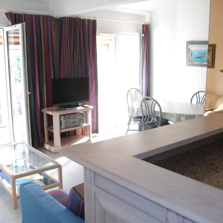 Bel appartement climatisé - Résidence avec piscine - Apartamento con vistas al jardín - 11