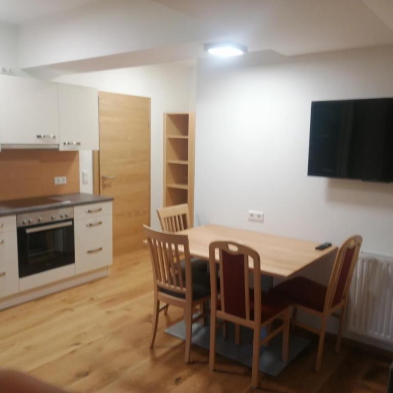 Ferienhof Gindl, Gästehaus Gindl und Pferdehof - Apartment mit 1 Schlafzimmer und Balkon - 4