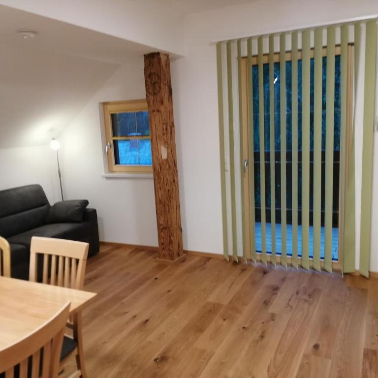 Ferienhof Gindl, Gästehaus Gindl und Pferdehof - Apartment mit 1 Schlafzimmer und Balkon - 3