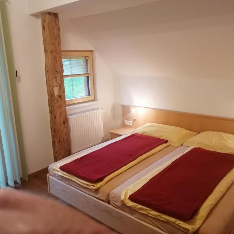 Ferienhof Gindl, Gästehaus Gindl und Pferdehof - Apartment mit 1 Schlafzimmer und Balkon - 2