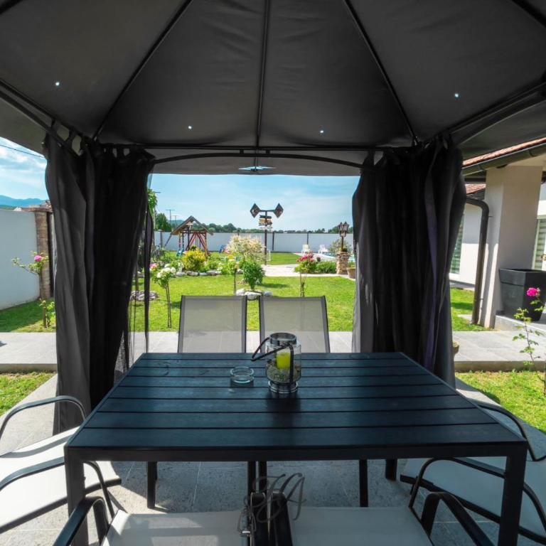 Family estate Hadžalova avlija - Six-Bedroom House - 44