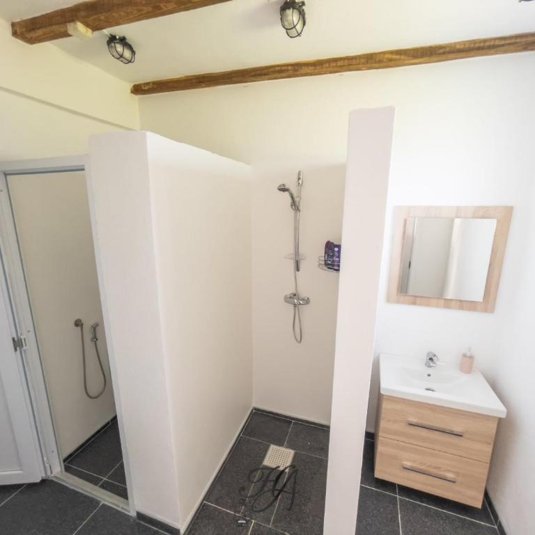 Family estate Hadžalova avlija - Six-Bedroom House - 22