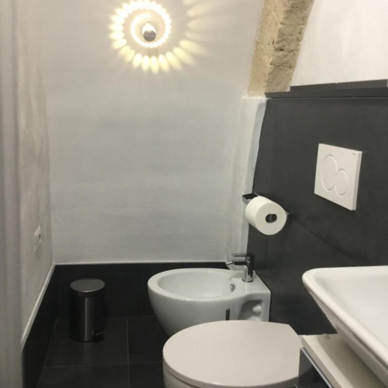 FLOS - Studio Apartment - 18