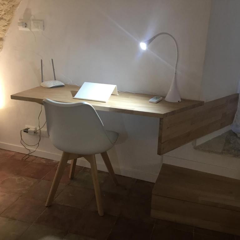 FLOS - Studio Apartment - 24