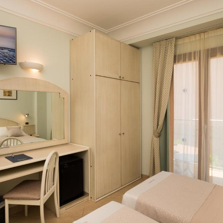 Hotel Gardenia Sorrento, Ascend Hotel Collection - Camera Matrimoniale Comfort - 4