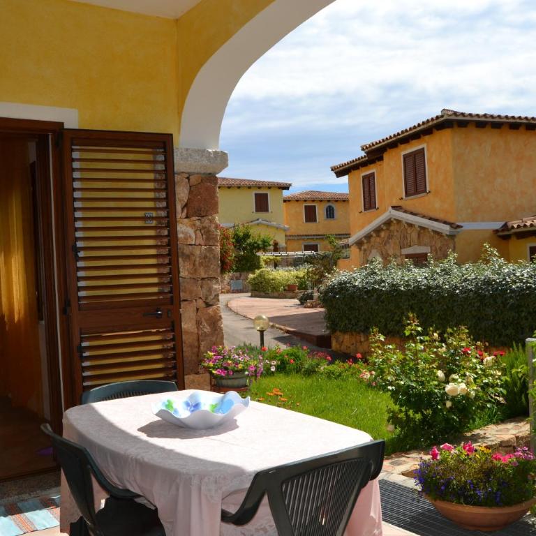 Residence L'Uddastru - Appartamento con 2 Camere da Letto e Terrazza - 1