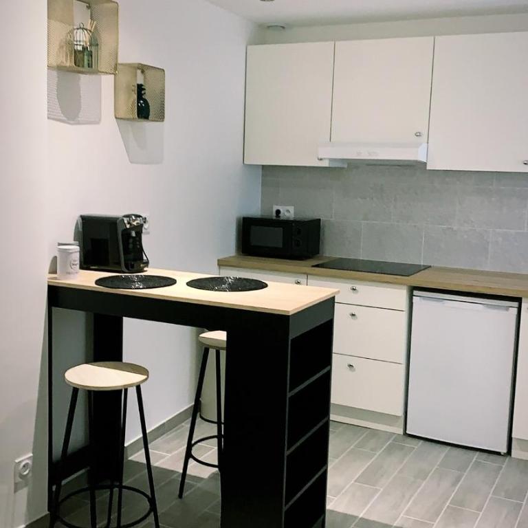 Maisonnette en hyper centre d’Orléans - One-Bedroom Apartment - 5