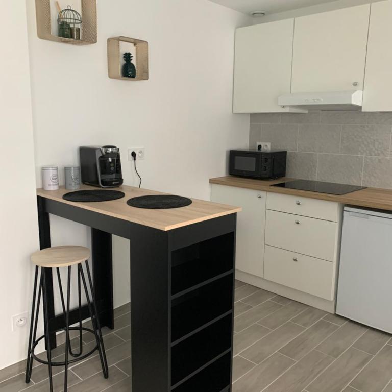 Maisonnette en hyper centre d’Orléans - One-Bedroom Apartment - 7