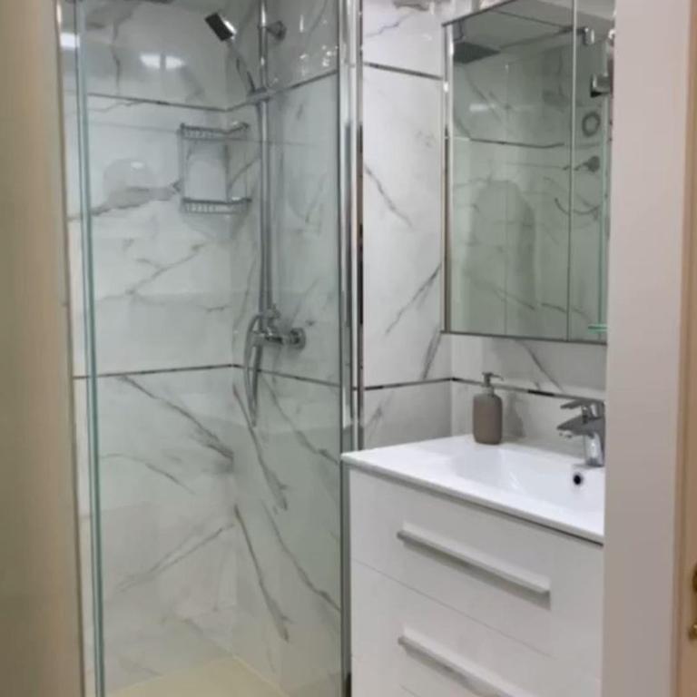 RESIDENCIAL SALESAs - Apartamento de 1 dormitorio - 24