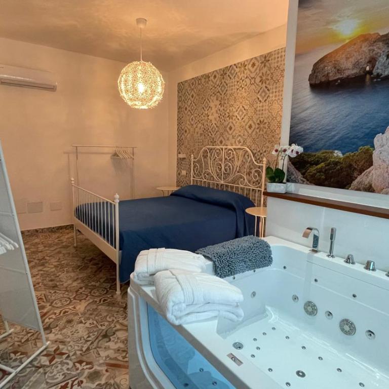 Sa Vivenda Suite - Double Room with Spa Bath - 1