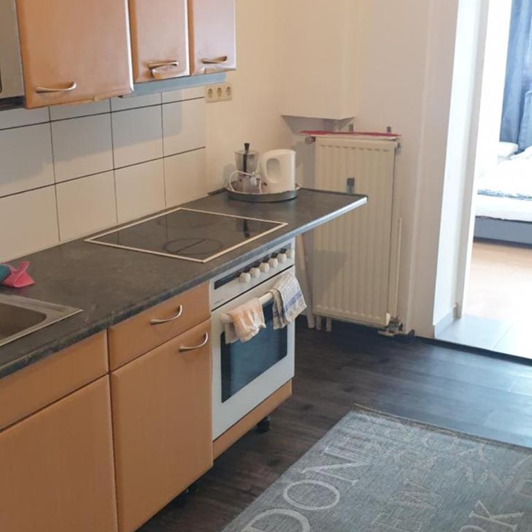 Betterhome Apartments am Stadion I Free Parking I Self Check-in - Familiensuite mit Balkon - 2