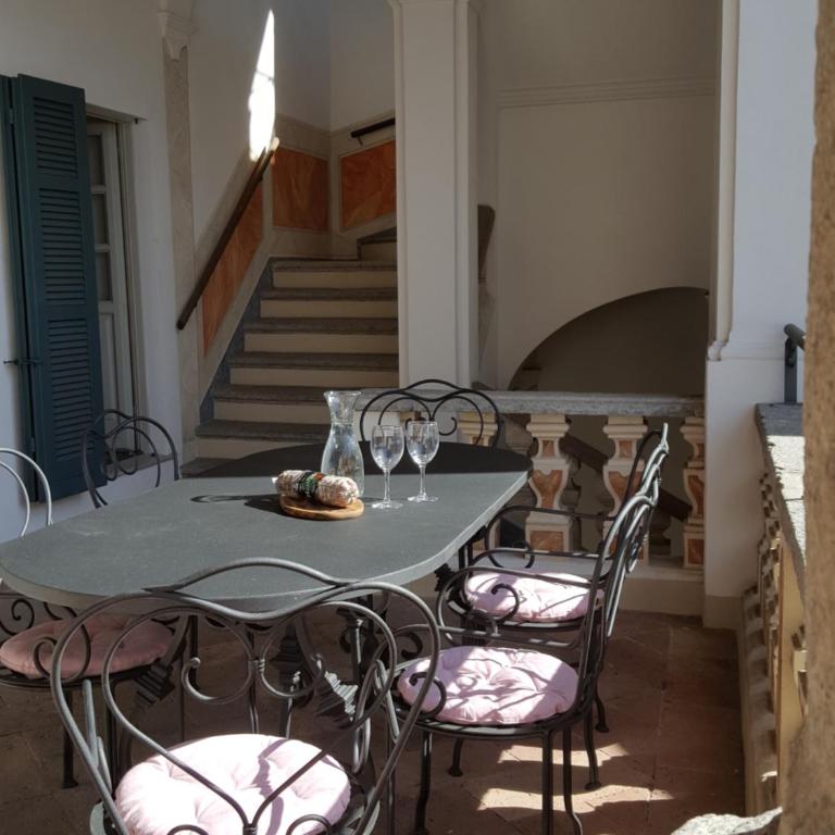 Villa Maghetti - modernized flat in historic palazzo in the center of Luino - Apartment mit 2 Schlafzimmern - 10