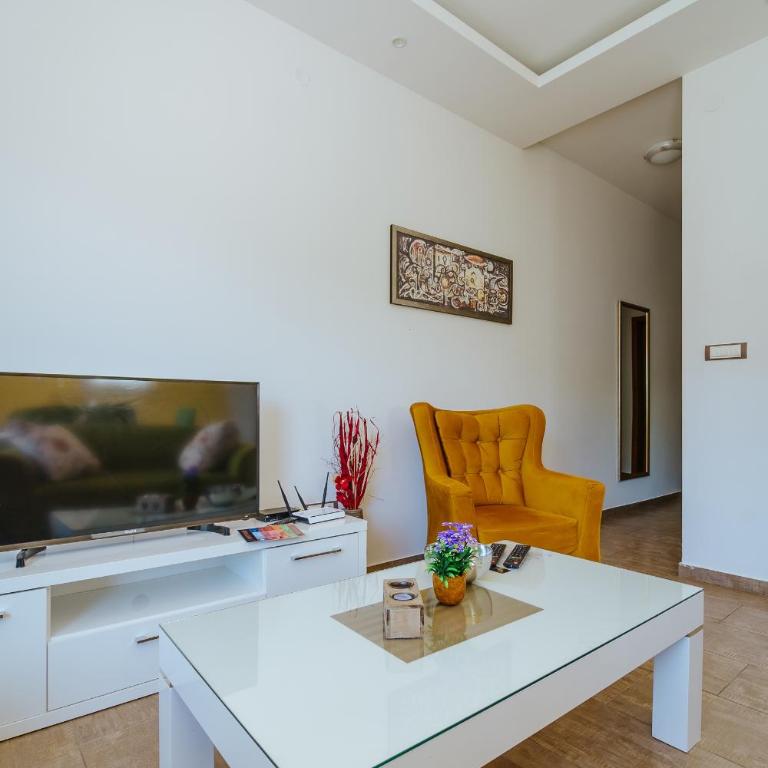 Apartments Casa Delone - Apartment with Sea View - 1