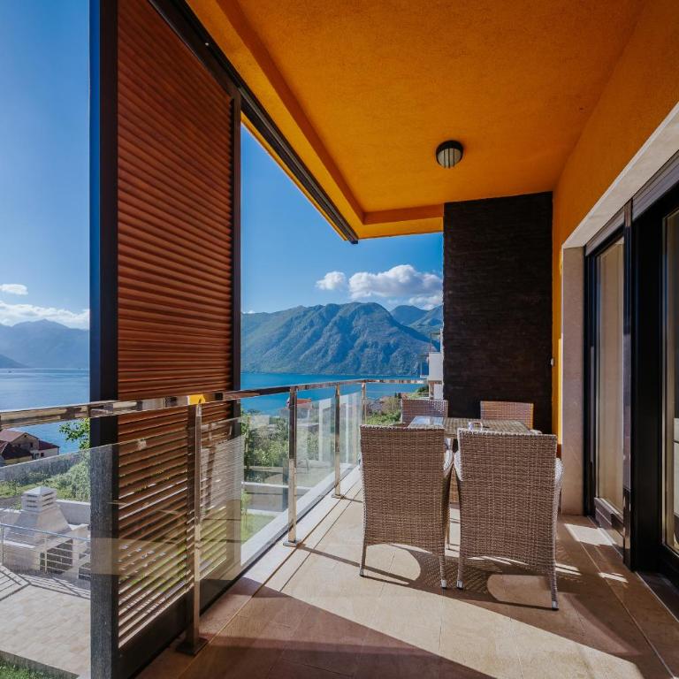 Apartments Casa Delone - Apartment with Sea View - 1
