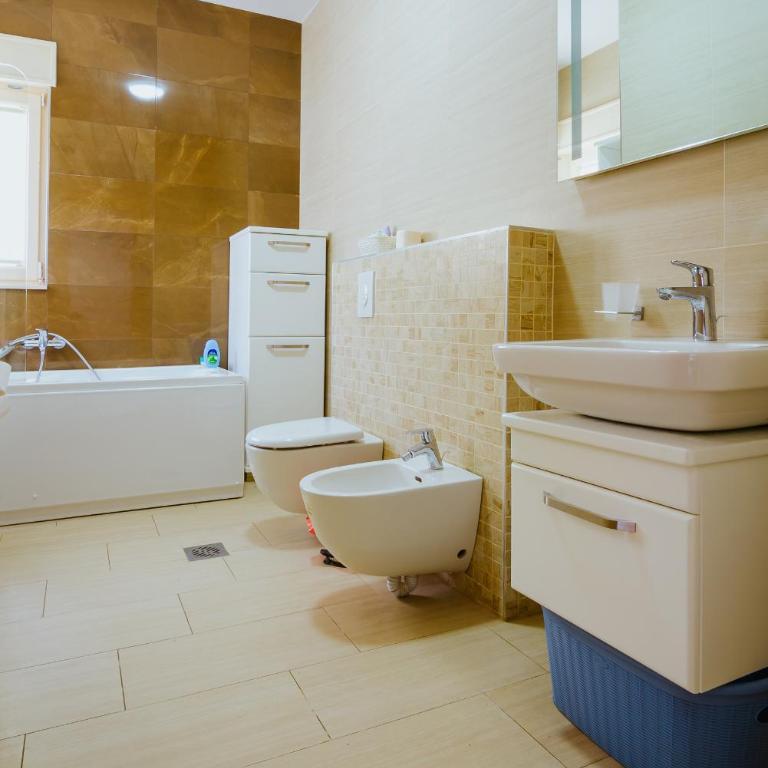 Apartments Casa Delone - Apartment with Sea View - 10