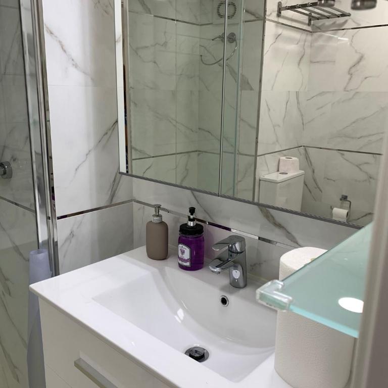 RESIDENCIAL SALESAs - Apartamento de 1 dormitorio - 30