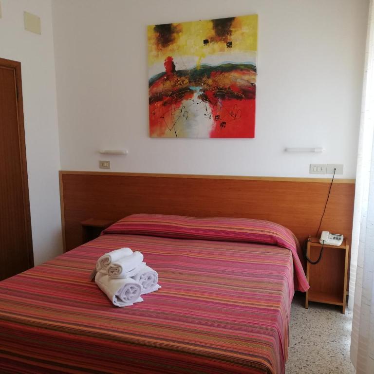 Hotel Laura - Camera Matrimoniale con Balcone - 1