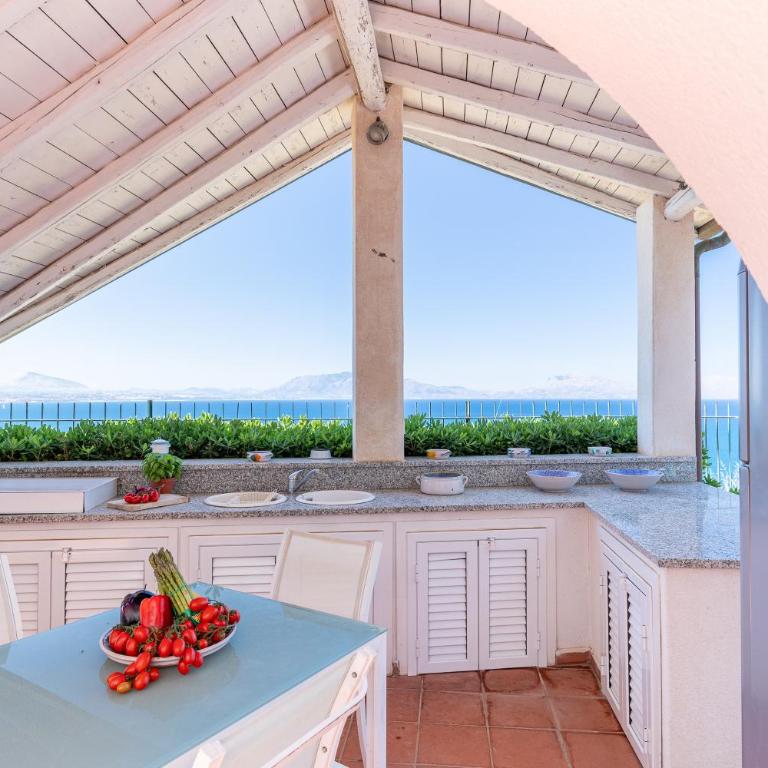 Splendida Villa con vista mozzafiato e piscina - Villa - 15