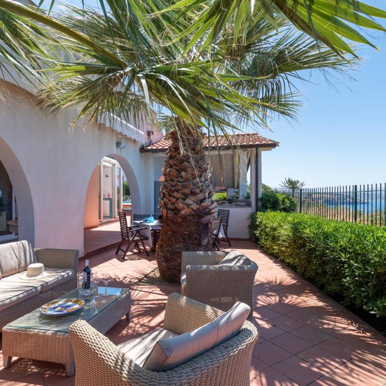Splendida Villa con vista mozzafiato e piscina - Villa - 12