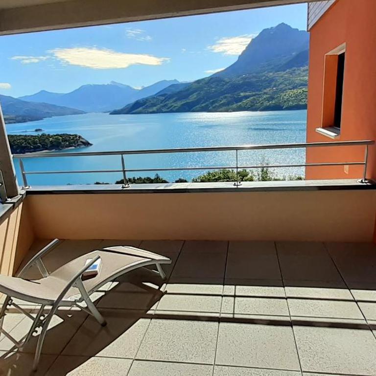 Vaste appartement 3 chambres - Vue exceptionnelle - Appartement - Vue sur Lac - 4