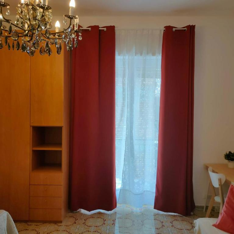 Gaeta Holidays - Camera Familiare con Balcone e Bagno Privato Esterno - 10