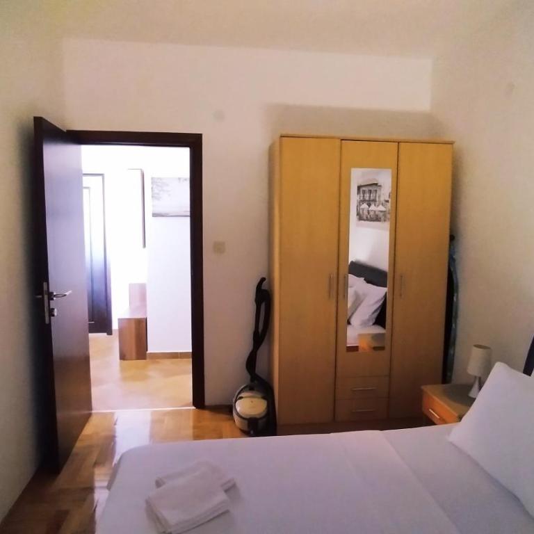 Rakocevic Apartments - One-Bedroom Apartment - 8