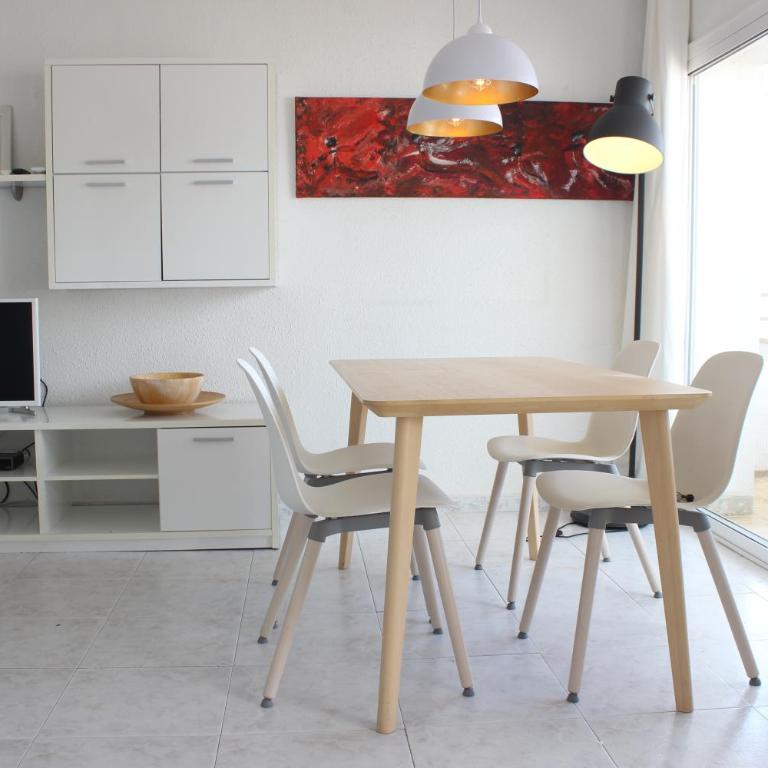 Beautiful apartment in front of beach, pool, view - Two-Bedroom Apartment - 7