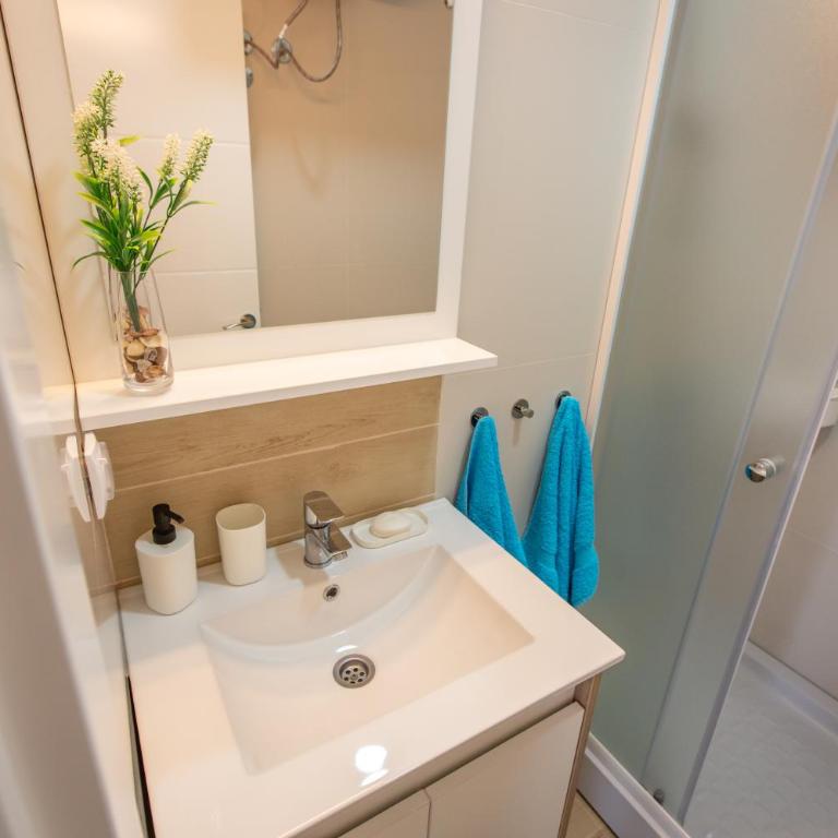 Apartments View Dvori E25 - Two-Bedroom Apartment - 23