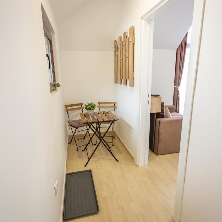 Apartments View Dvori E25 - Two-Bedroom Apartment - 18
