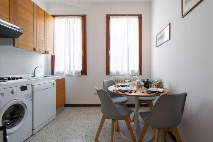 Ca’ Pesaro rooftop terrace apartment. - Two-Bedroom Apartment - 26