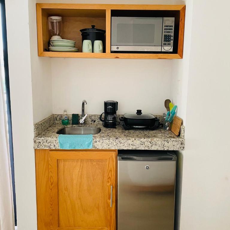 SuitesMB - Studio Apartment - 1
