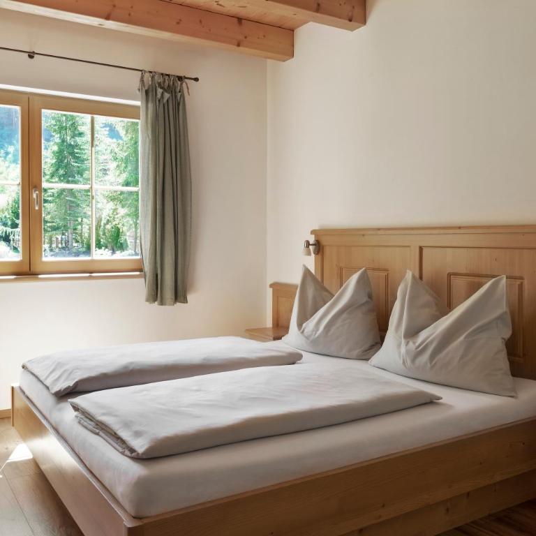 Das Dorf in der Stadt - Exklusives Chalet mit 5 Schlafzimmern, Balkon und Terrasse B - 9
