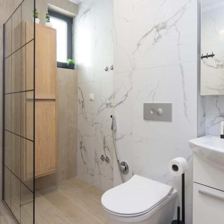 Deluxe Feliciano Apartments - Deluks Apartman - 11