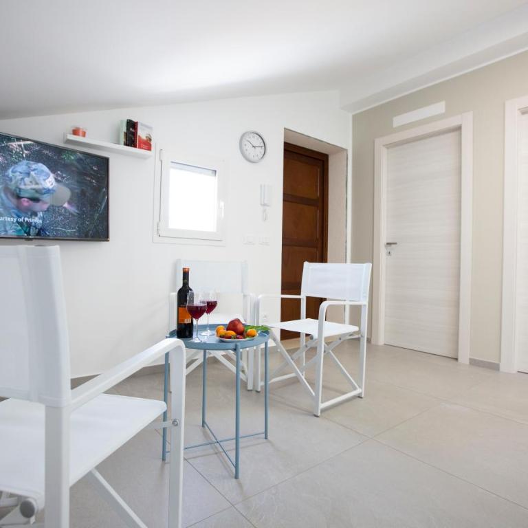 Appartamenti in Villa Nature con vista mare e monti - Appartamento con Vista Giardino - 9