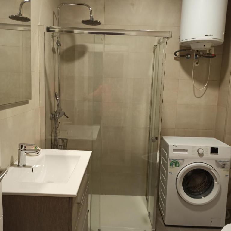 ACOGEDOR APARTAMENTO EN EL CENTRO DE GIJÓN - Apartamento de 1 dormitorio - 5